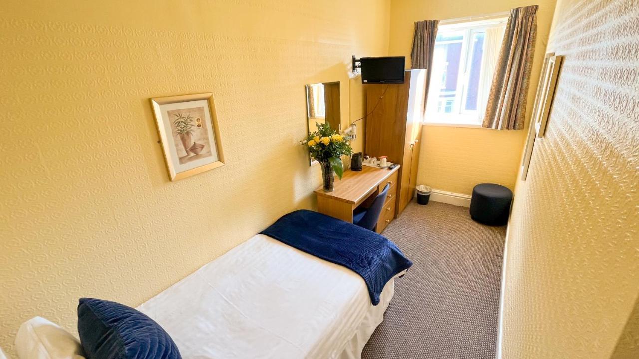 Single Room,1364587340:JPEG